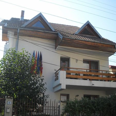 Pension La Noblesse Bucarest Exterior foto